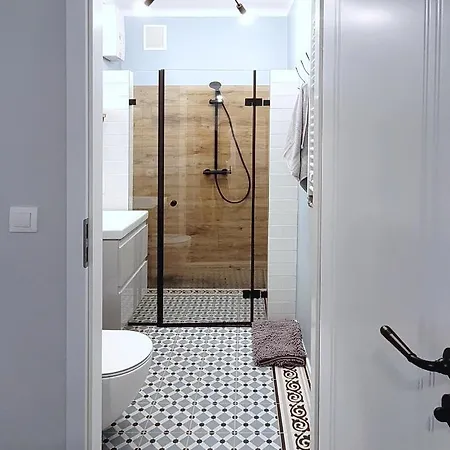 Kana - Stylish In - Close, Fast Wifi & Smart Tv * Krakow