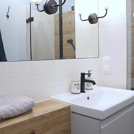 Apartment Kana - Stylish In - Close, Fast Wifi & Smart Tv Krakow