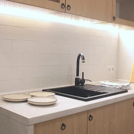 Apartment Kana - Stylish In - Close, Fast Wifi & Smart Tv