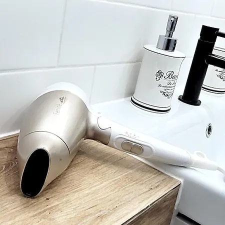 Kana - Stylish In - Close, Fast Wifi & Smart Tv * Krakow