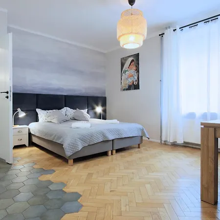 Apartment Kana - Stylish In Pomorska - Close, Wifi, Smart Tv Krakow