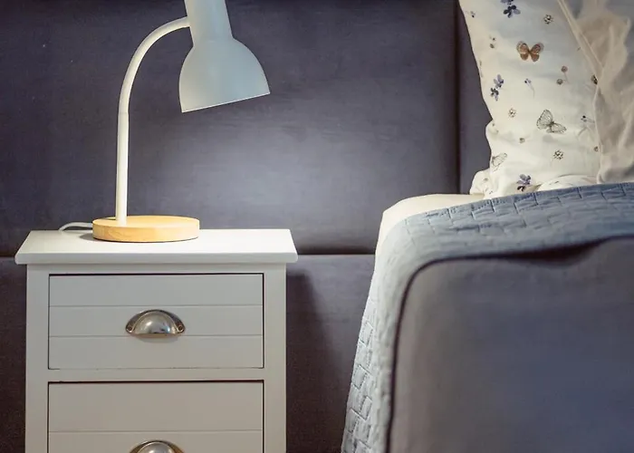 Kana - Stylish In Pomorska - Close, Wifi, Smart Tv アパート クラクフ