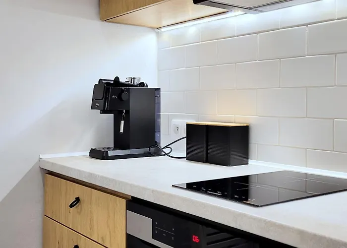 アパート Kana - Stylish In Pomorska - Close, Wifi, Smart Tv クラクフ