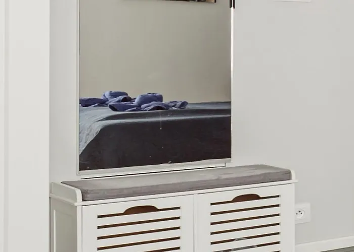 Kana - Stylish In Pomorska - Close, Wifi, Smart Tv * クラクフ