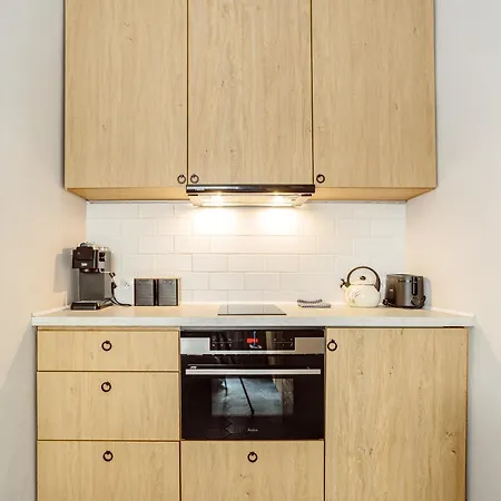 Kana - Stylish In Pomorska - Close, Wifi, Smart Tv Cracovie