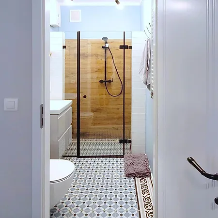 Kana - Stylish In Pomorska - Close, Wifi, Smart Tv Краков